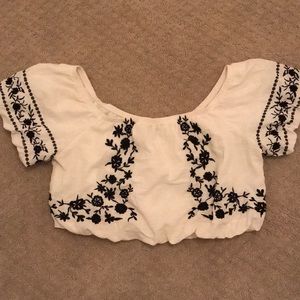 - American eagle crop top !!